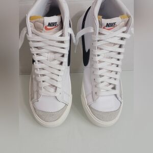Nike Blazer Mid 77 Vintage White Sneakers